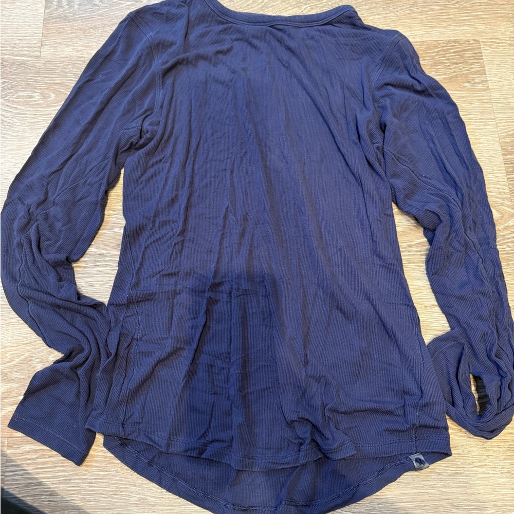 lululemon athletica hold tight long sleeve- Deep Blue - size 8